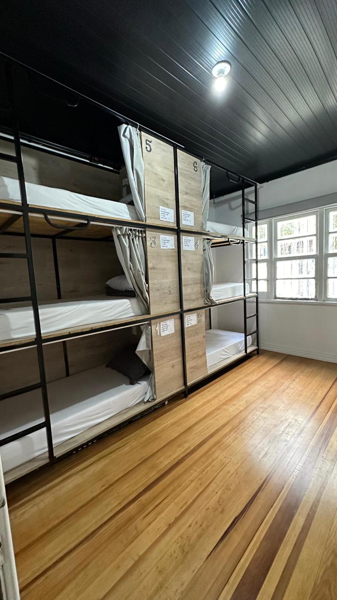 Hostel Hug Brasil Curitiba Dış mekan fotoğraf